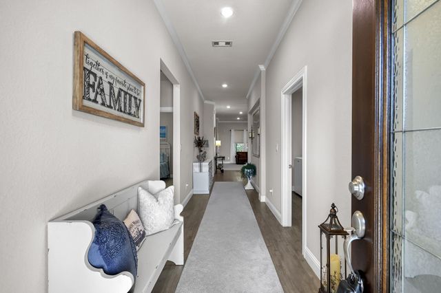 19041 Villa Lane, Montgomery, TX 77356