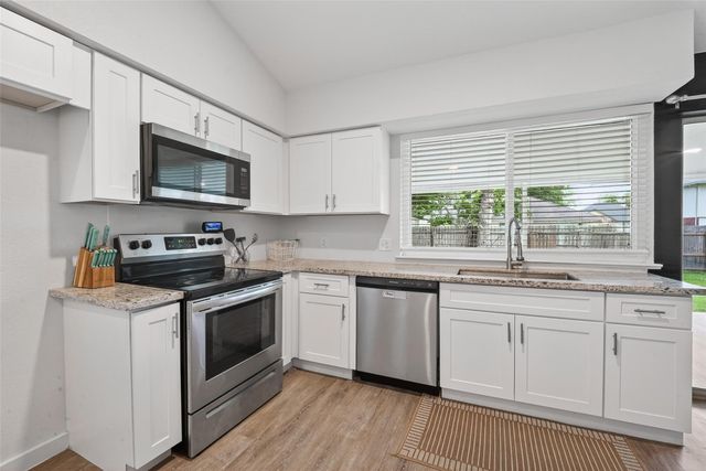3703 Misty Cove Court, Dickinson, TX 77539