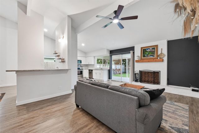 3703 Misty Cove Court, Dickinson, TX 77539