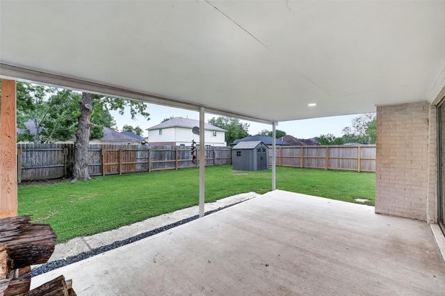 3703 Misty Cove Court, Dickinson, TX 77539