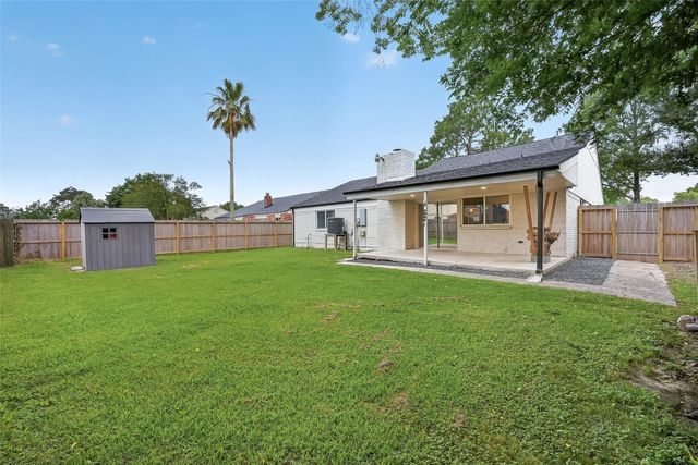 3703 Misty Cove Court, Dickinson, TX 77539