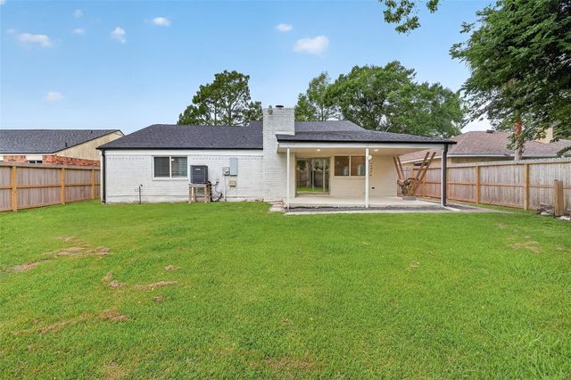 3703 Misty Cove Court, Dickinson, TX 77539