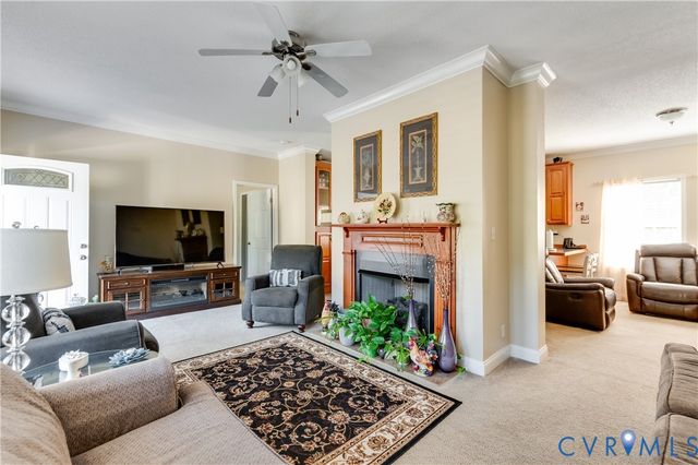 180 Mechams Cove Rd, Topping, VA 23169