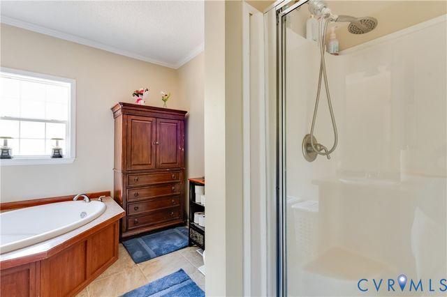 180 Mechams Cove Rd, Topping, VA 23169