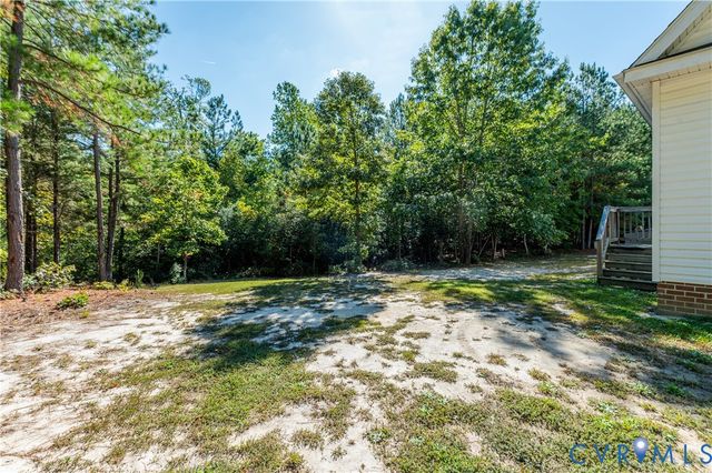 180 Mechams Cove Rd, Topping, VA 23169