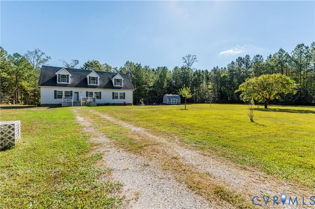 180 Mechams Cove Rd, Topping, VA 23169