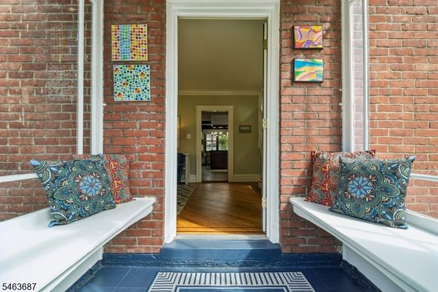 53 Park Ave, Maplewood Twp., NJ 07040