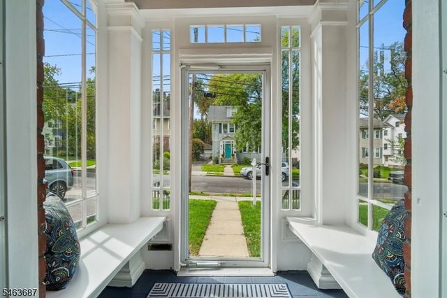 53 Park Ave, Maplewood Twp., NJ 07040