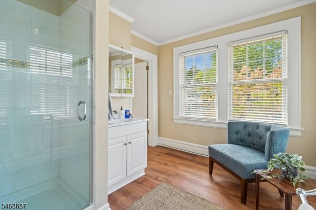 53 Park Ave, Maplewood Twp., NJ 07040