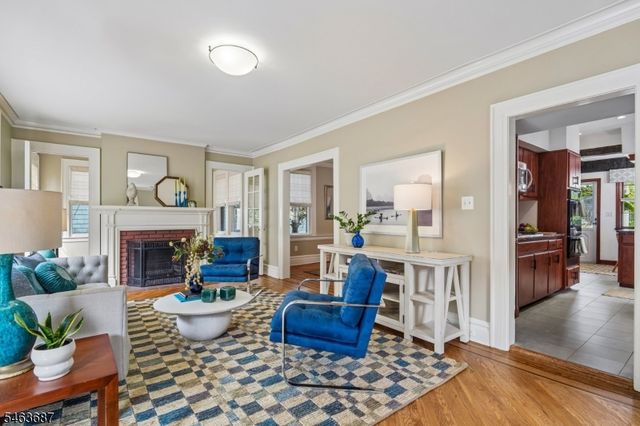 53 Park Ave, Maplewood Twp., NJ 07040