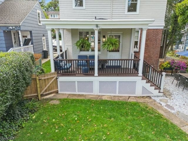 53 Park Ave, Maplewood Twp., NJ 07040