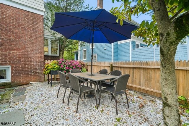 53 Park Ave, Maplewood Twp., NJ 07040