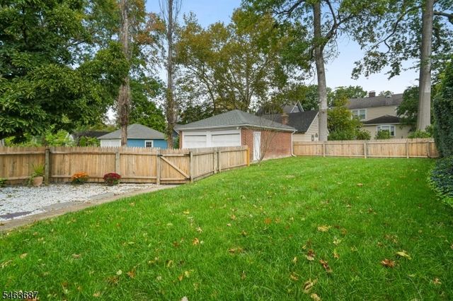 53 Park Ave, Maplewood Twp., NJ 07040