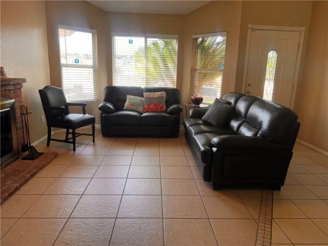 1825 Gable View Street, Palmdale, CA 93550