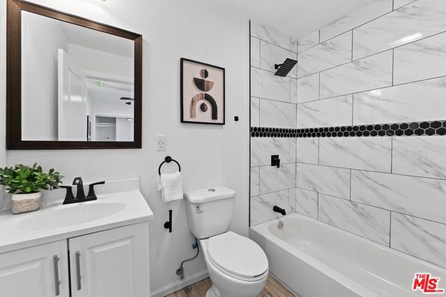 1619 W 68th Street, Los Angeles, CA 90047