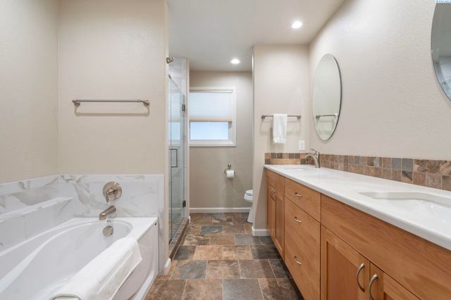 78 Whitten, Richland, WA 99354