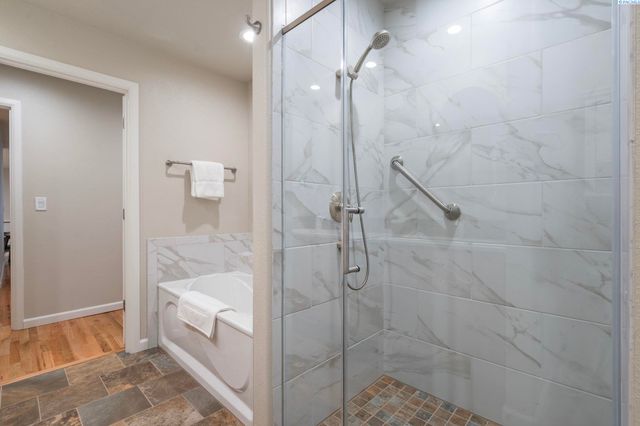 78 Whitten, Richland, WA 99354