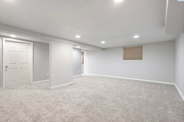 78 Whitten, Richland, WA 99354