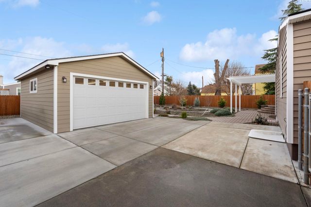 78 Whitten, Richland, WA 99354