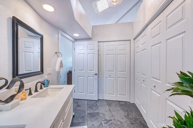 513 San Nicholas Court, Laguna Beach, CA 92651