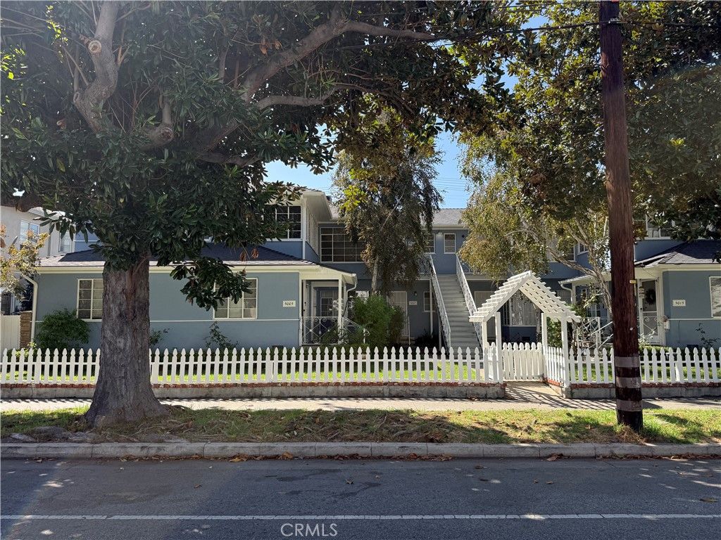5005 Cahuenga, North Hollywood, CA 91601 — exterior