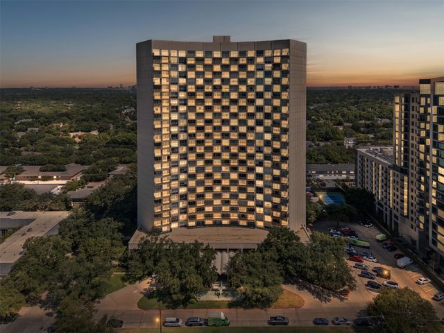 6211 W Northwest Highway 500, Dallas, TX 75225