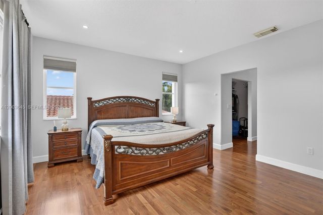 19010 NW 23rd Ct, Pembroke Pines, FL 33029