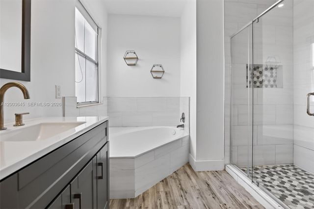 19010 NW 23rd Ct, Pembroke Pines, FL 33029