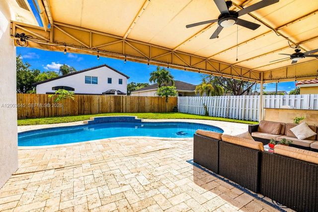 19010 NW 23rd Ct, Pembroke Pines, FL 33029