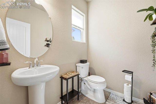 6954 Sedgerock Lane, Colorado Springs, CO 80927