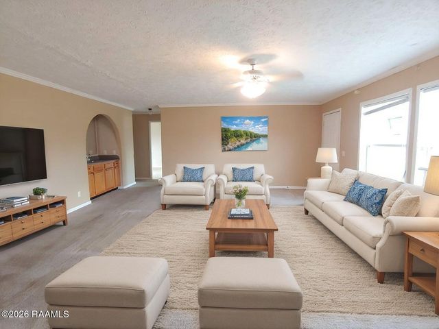 104 Schoeffler Road, Carencro, LA 70520