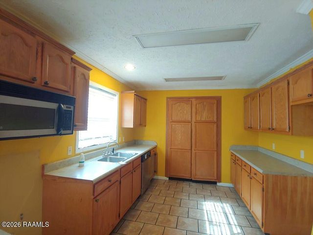 104 Schoeffler Road, Carencro, LA 70520