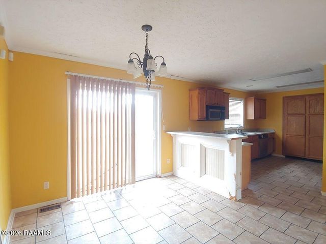 104 Schoeffler Road, Carencro, LA 70520