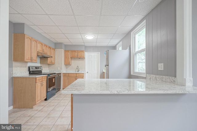719 BURLINGTON AVE, Delanco, NJ 08075
