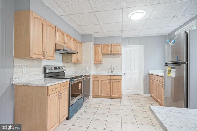 719 BURLINGTON AVE, Delanco, NJ 08075