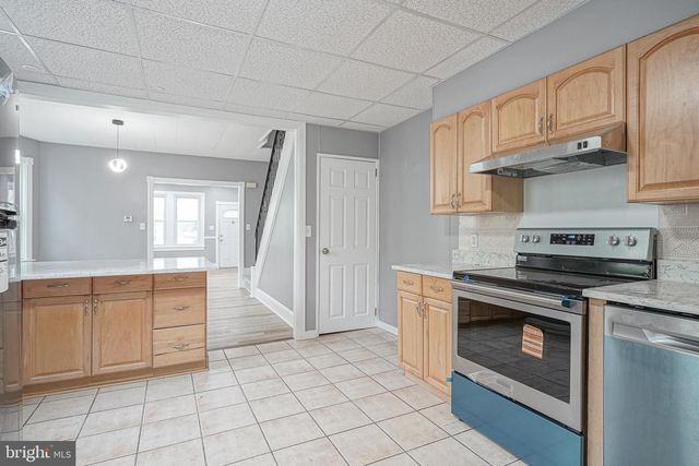 719 BURLINGTON AVE, Delanco, NJ 08075