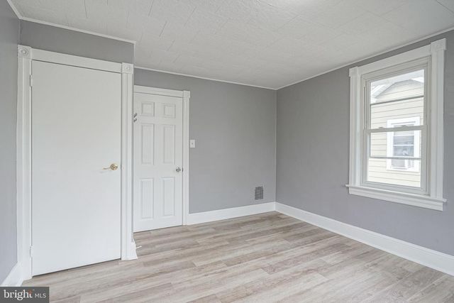719 BURLINGTON AVE, Delanco, NJ 08075