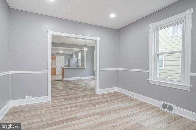 719 BURLINGTON AVE, Delanco, NJ 08075
