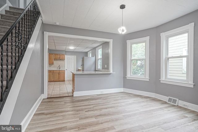 719 BURLINGTON AVE, Delanco, NJ 08075
