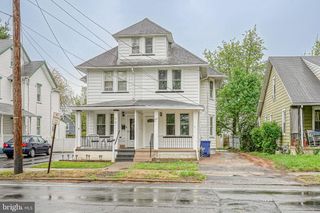 719 BURLINGTON AVE, Delanco, NJ 08075
