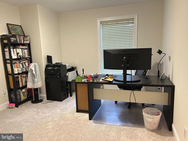 1 HAYMARKET LN, Bryn Mawr, PA 19010