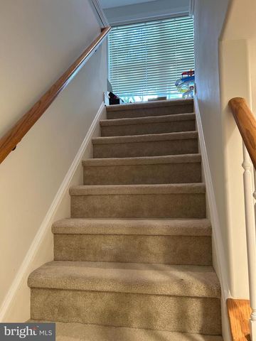 1 HAYMARKET LN, Bryn Mawr, PA 19010