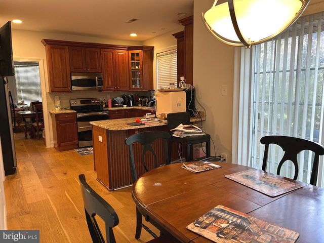 1 HAYMARKET LN, Bryn Mawr, PA 19010