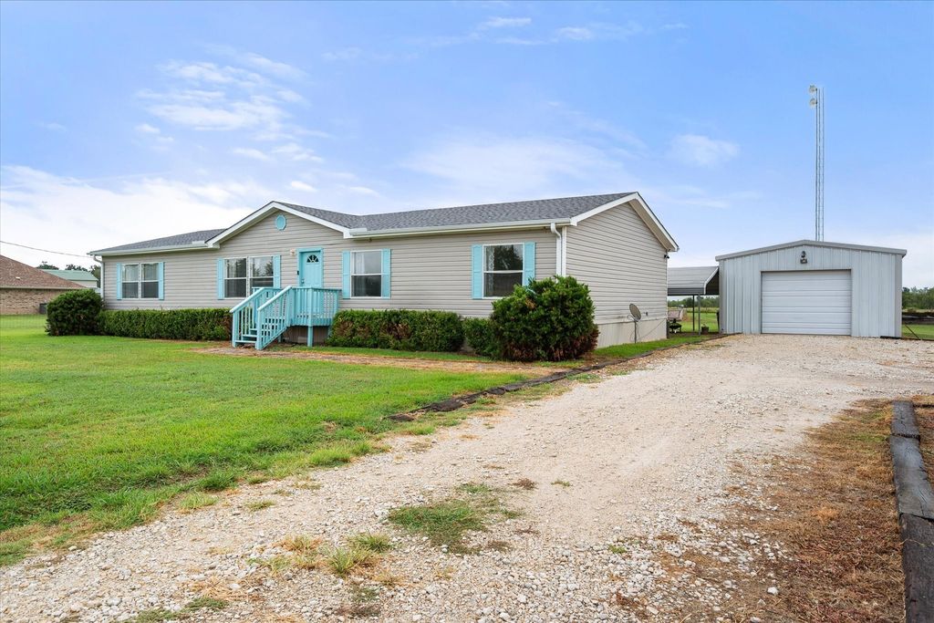 11194 SE County Road 2170, Corsicana, TX 75109