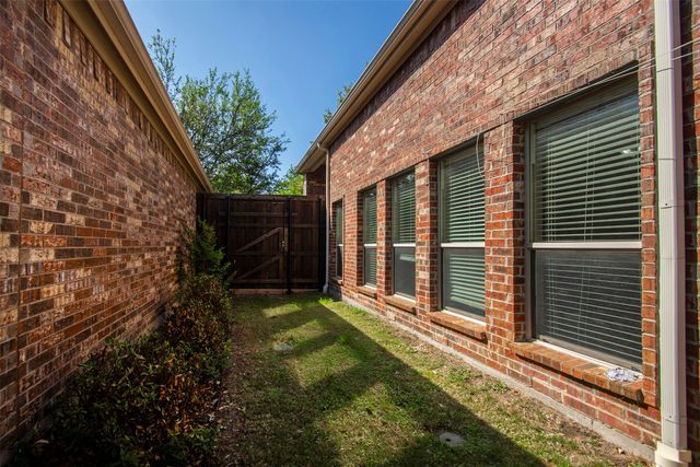 9754 Boyton Canyon Road, Frisco, TX 75035