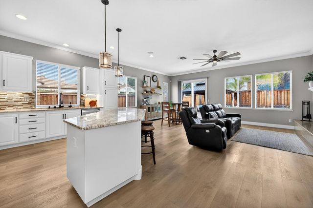 2509 Century Oak Dr, Lincoln, CA 95648