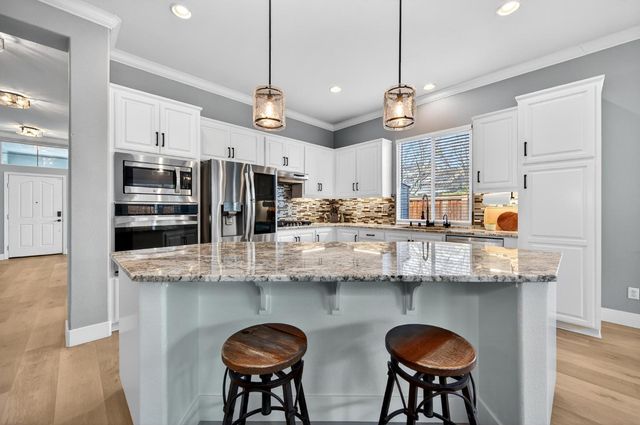 2509 Century Oak Dr, Lincoln, CA 95648