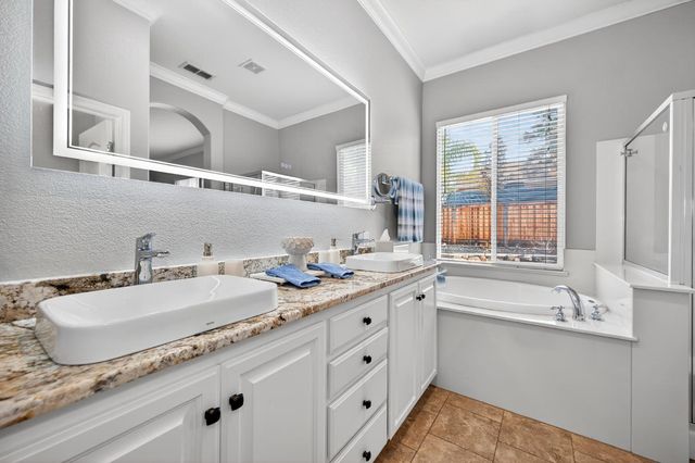 2509 Century Oak Dr, Lincoln, CA 95648