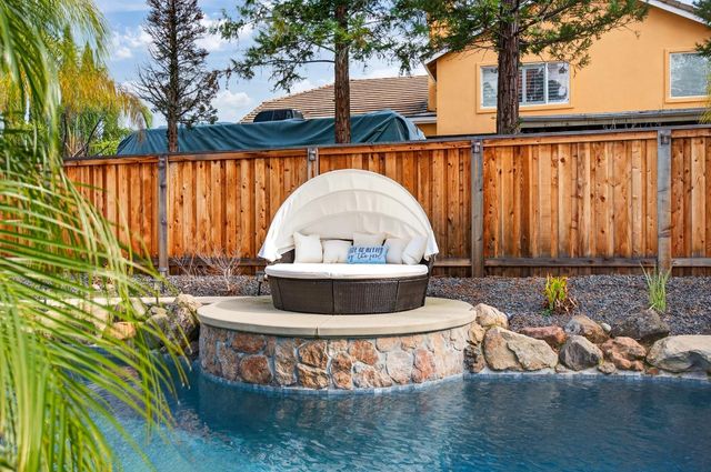 2509 Century Oak Dr, Lincoln, CA 95648