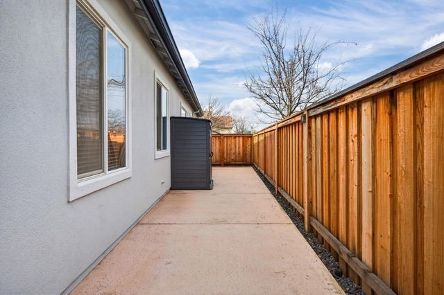 2509 Century Oak Dr, Lincoln, CA 95648